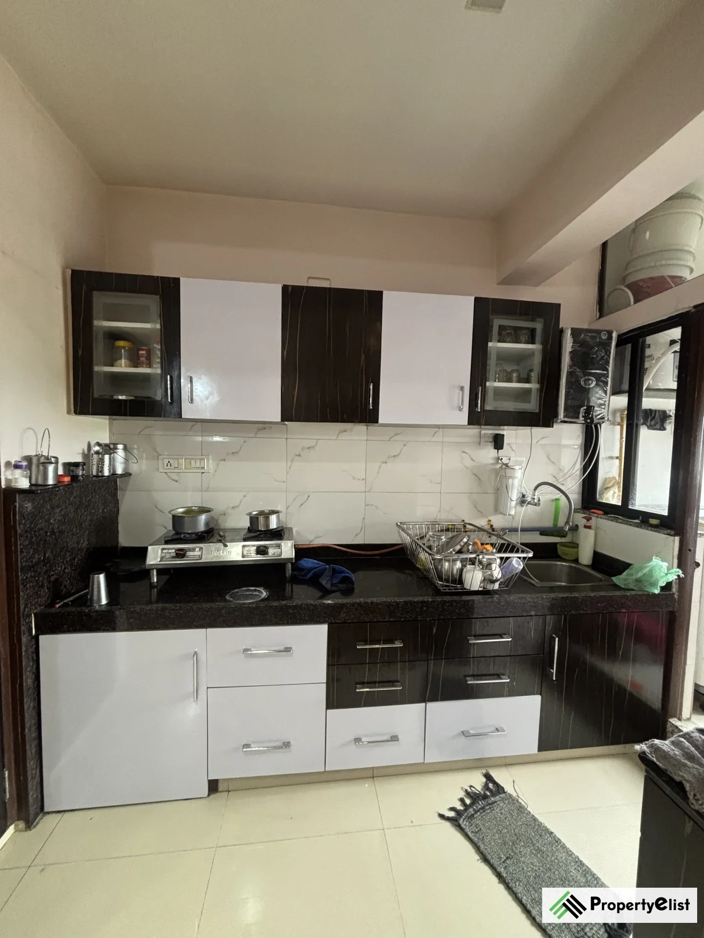 Ready to Move 3 BHK Apartment / Flat in Ahmedabad photo thumbnail 8