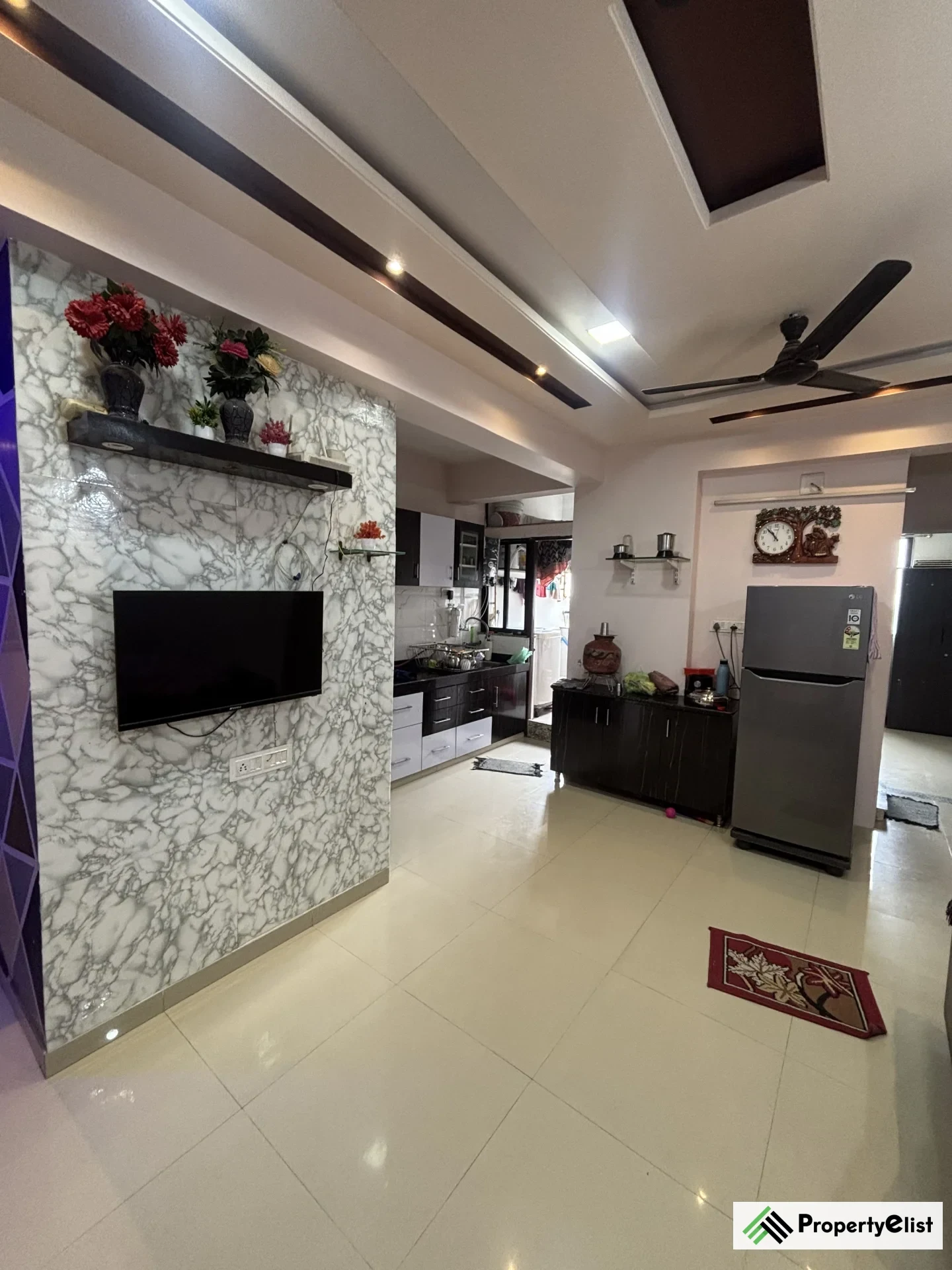 Ready to Move 3 BHK Apartment / Flat in Ahmedabad photo thumbnail 9