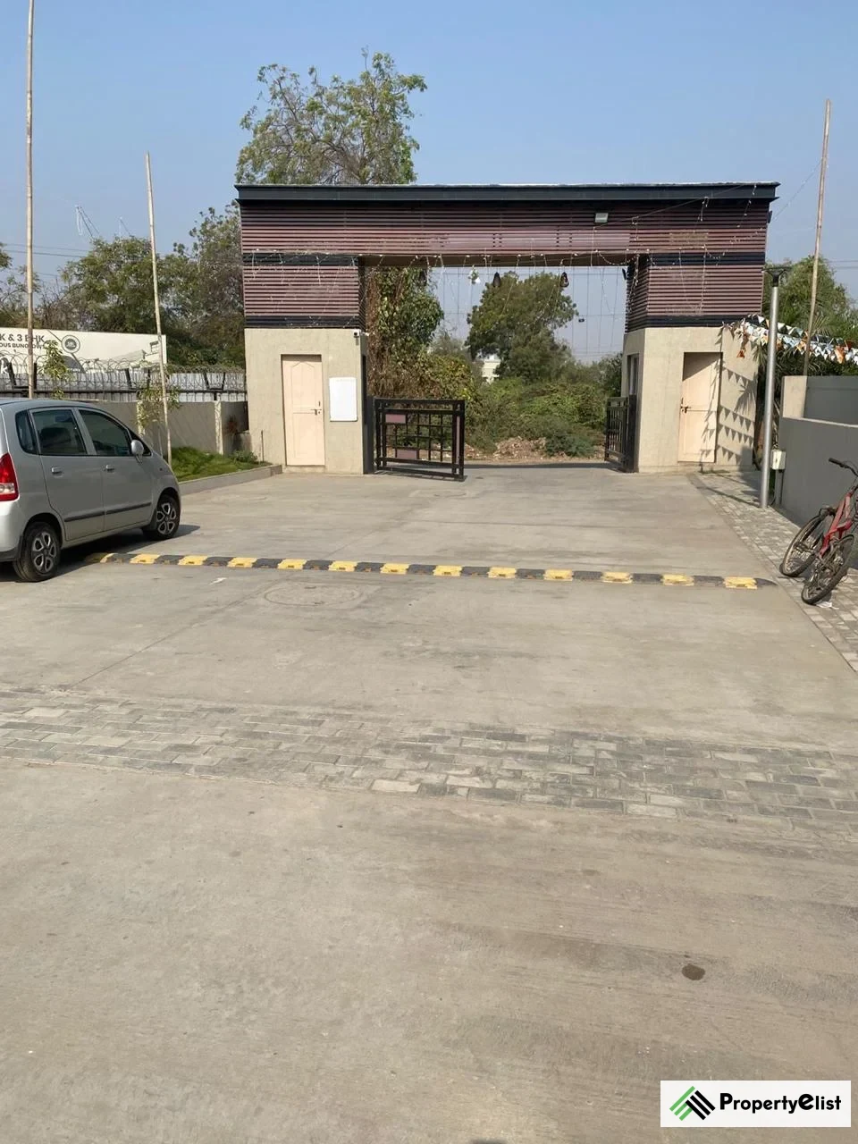 3 BHK Apartment / Flat For Rent in Ahmedabad photo thumbnail 9